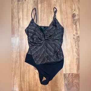 3/$15 New IRIS Pink Black Twist Shimmer Spaghetti Strap Bodysuit Size Medium